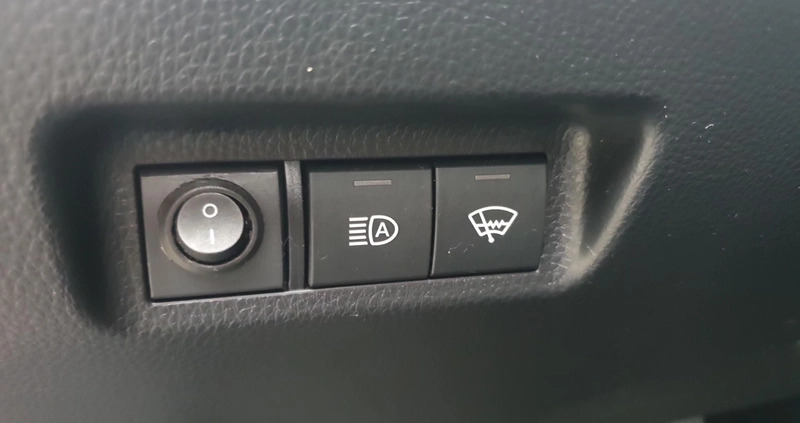 Toyota RAV4 cena 119900 przebieg: 61770, rok produkcji 2019 z Kartuzy małe 379